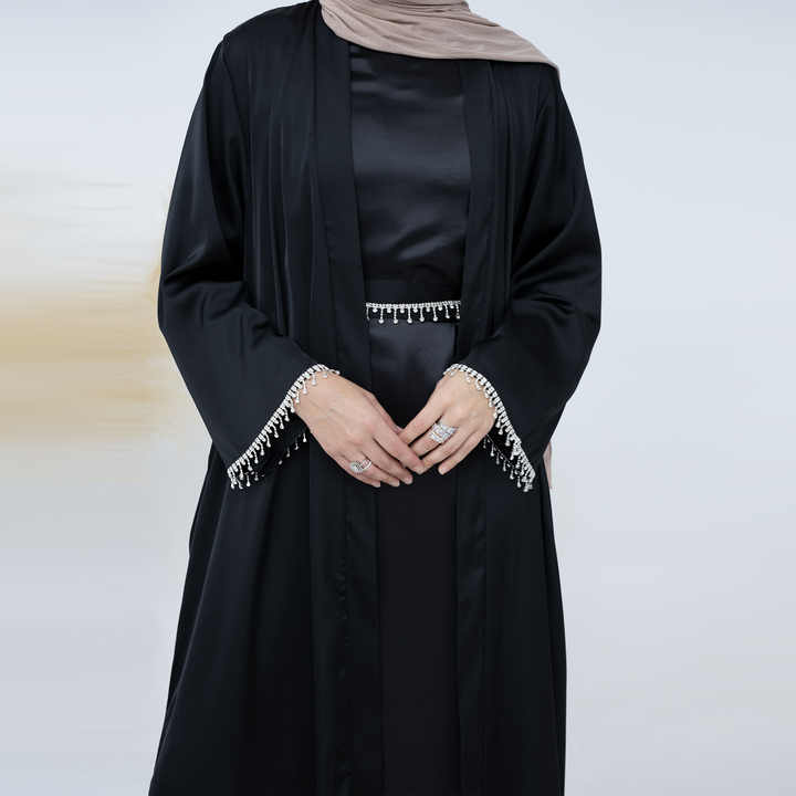 عبايه نسائيه ملونه