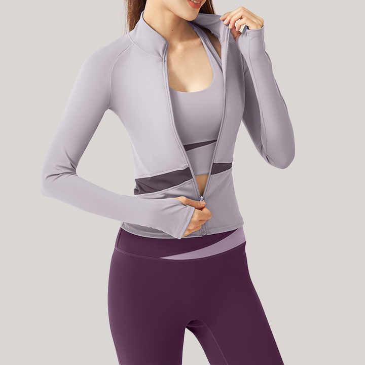 ملابس رياضيه نسائيه - Women's sportswear