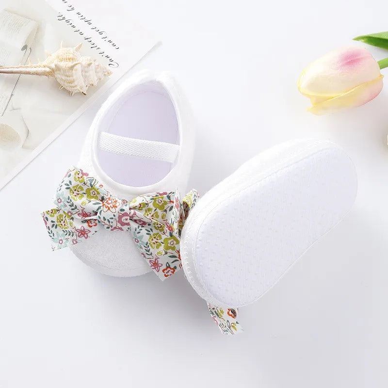 Soft girls' flat shoes