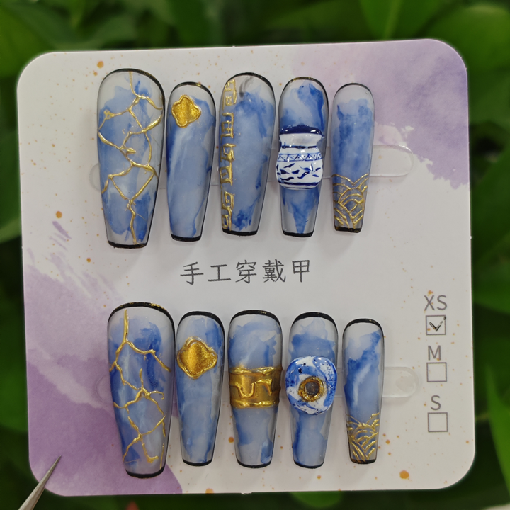 أظافر يد اكريلك