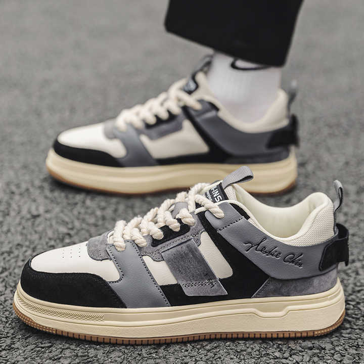 أحذية رياضية رجالية