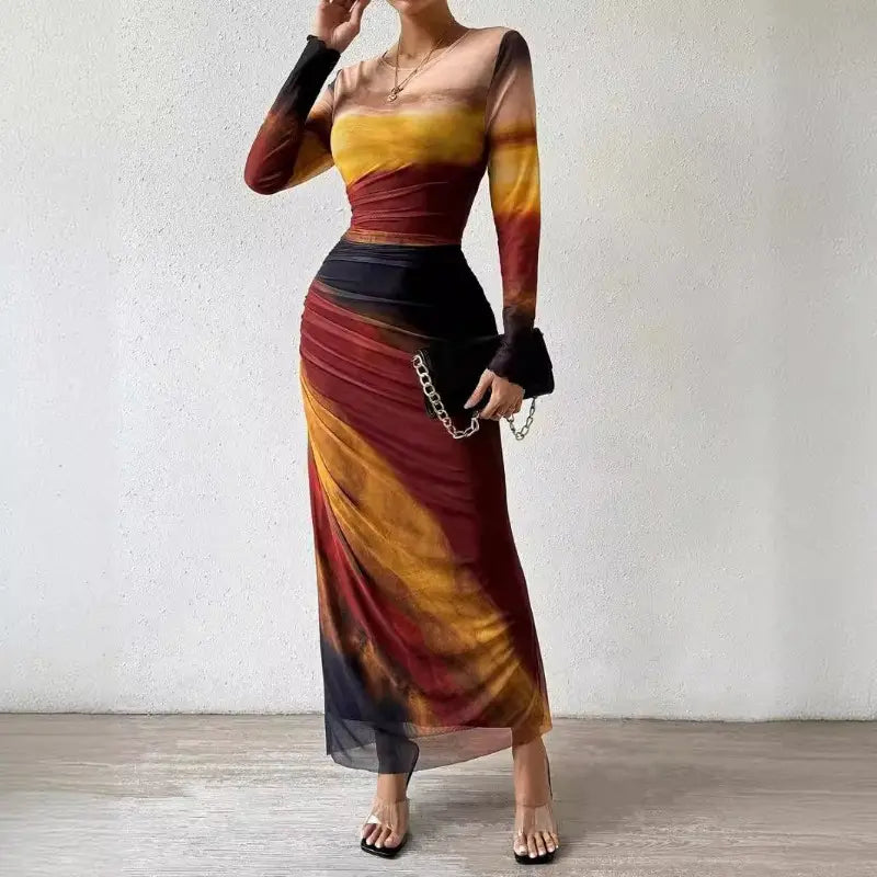 Long dress in sustainable, color-dyed mesh