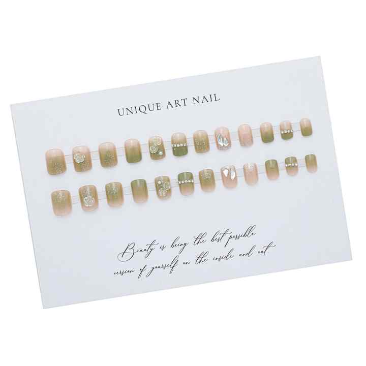 Fingernail set