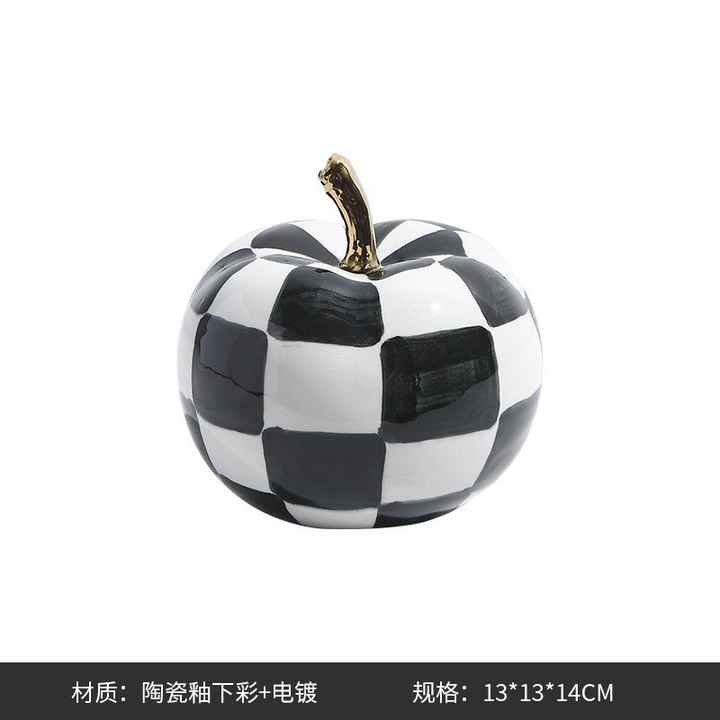 جرة زخرفية حديثة فاخرة من السيراميك . Modern luxury ceramic decorative jar