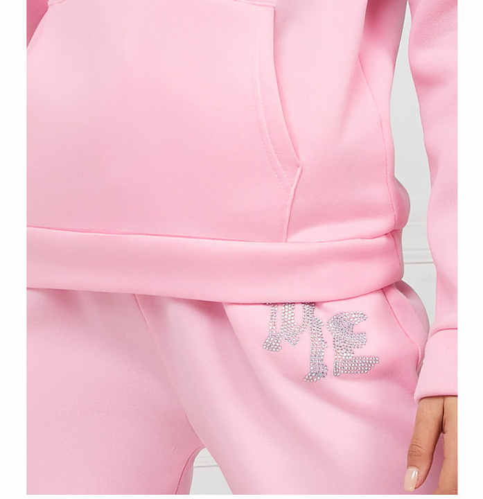 Women's travel clothes