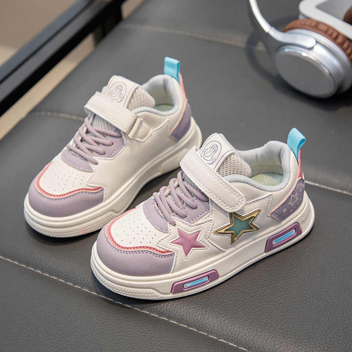 حذاء رياضي كاجوال للأطفال حذاء رياضي خفيف . Children's Casual Sneakers Lightweight Round