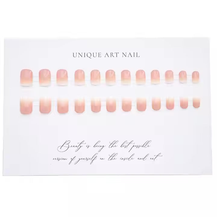 الأظافر الزائفة - Nails