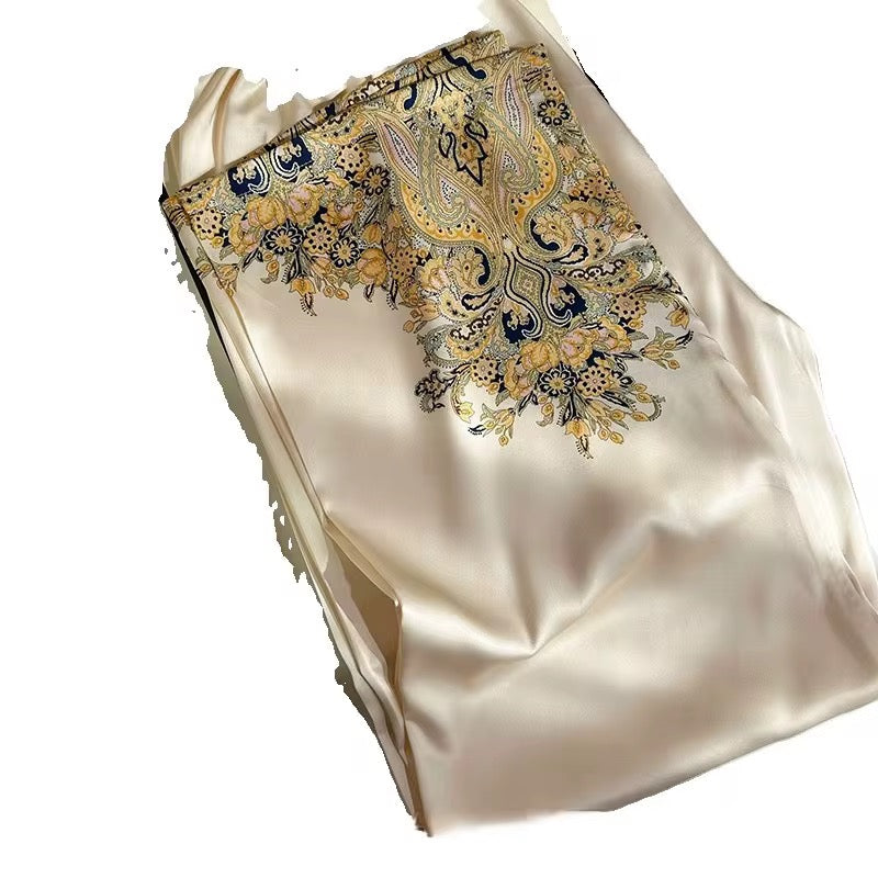 ملابس نوم نسائية