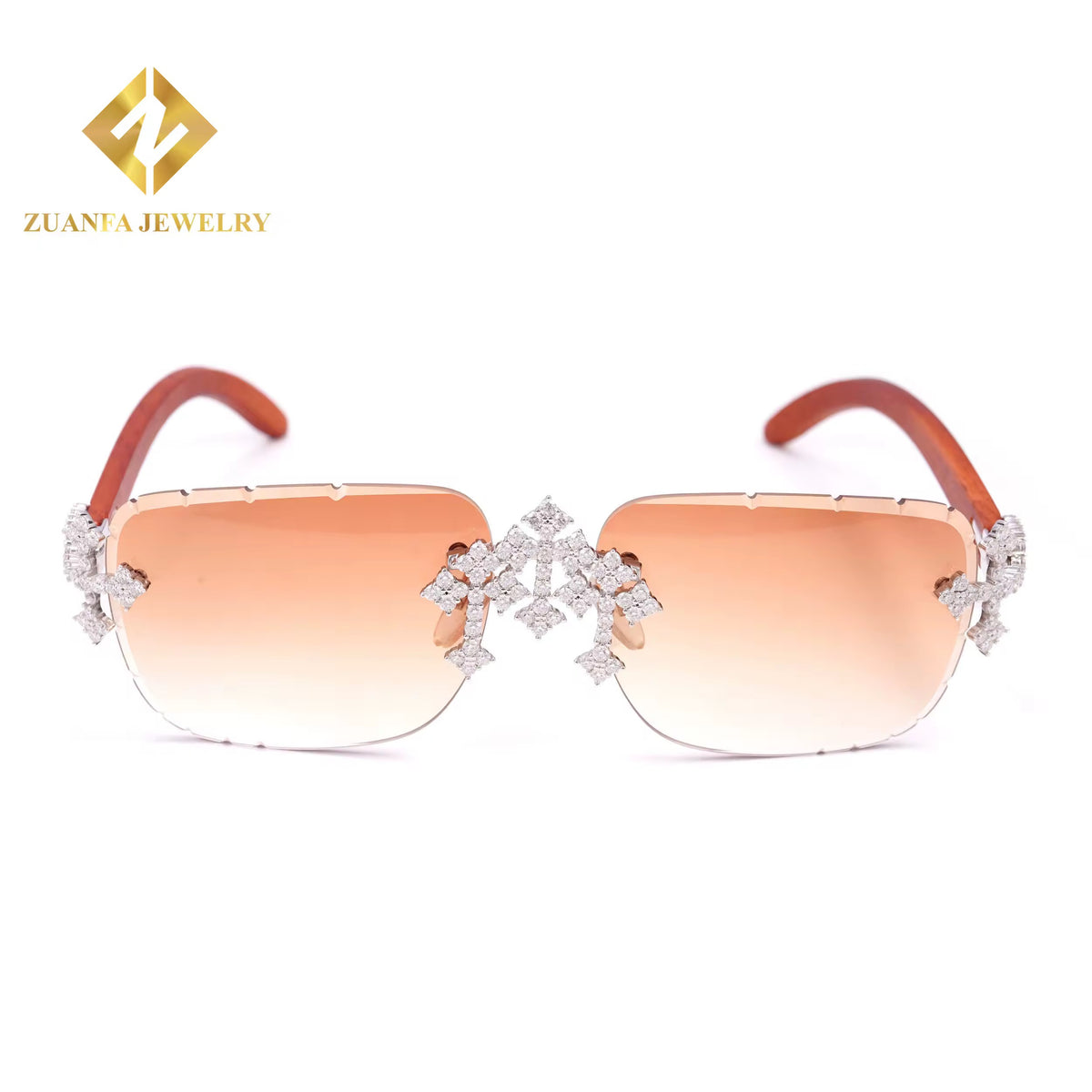 Fashionable women's glasses
