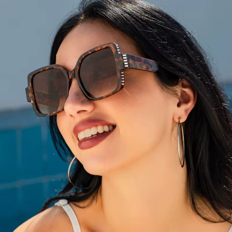 نظارات نسائيه شمسيه - Women's sunglasses