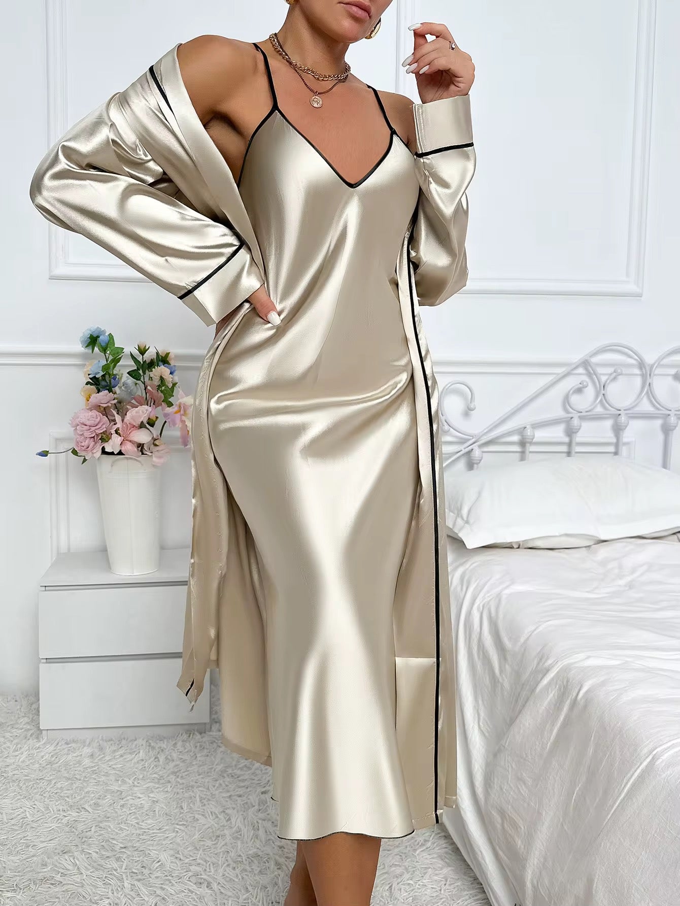 Women's sleepwear