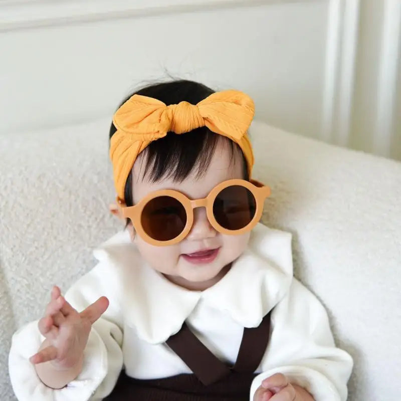 Hair accessories, girls' glasses, and hair tie 