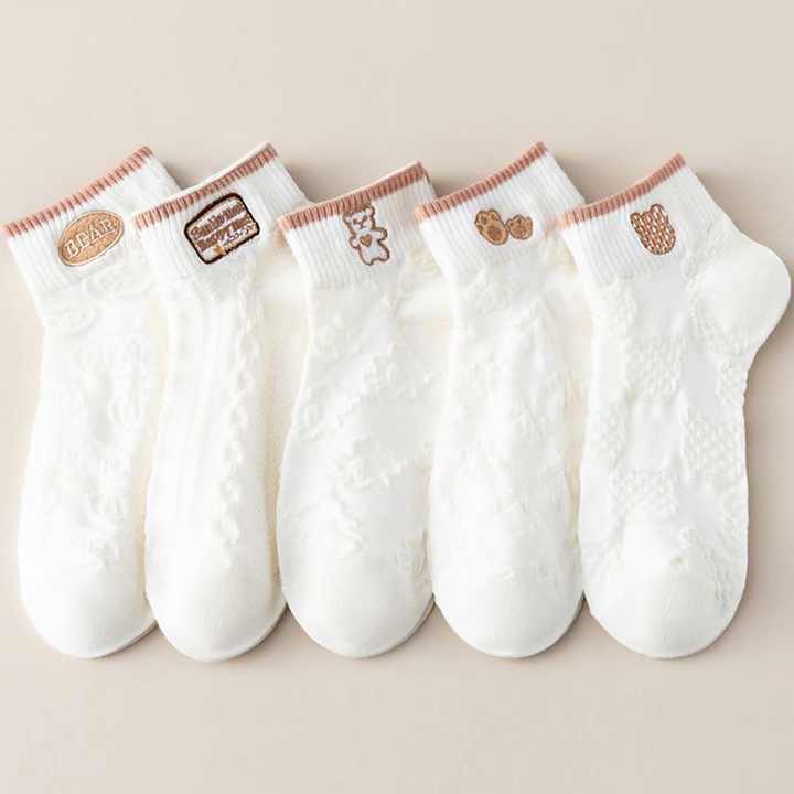 Casual white ankle socks with sweet breathable lace and colorful animal pattern for all seasons 