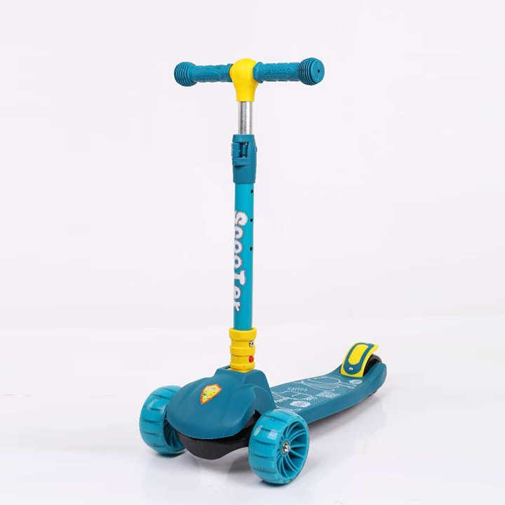 Outdoor games scooter 