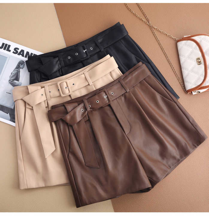 Women's genuine leather shorts 