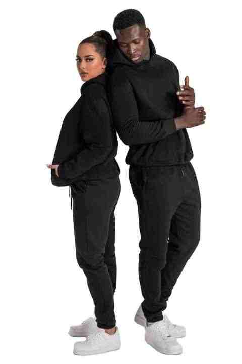 طقم ملابس رياضية للشتاء للزوجين - Winter sportswear set for couples