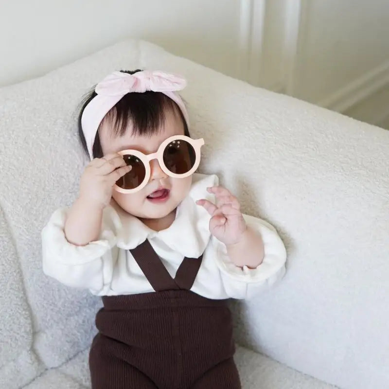 Hair accessories, girls' glasses, and hair tie 