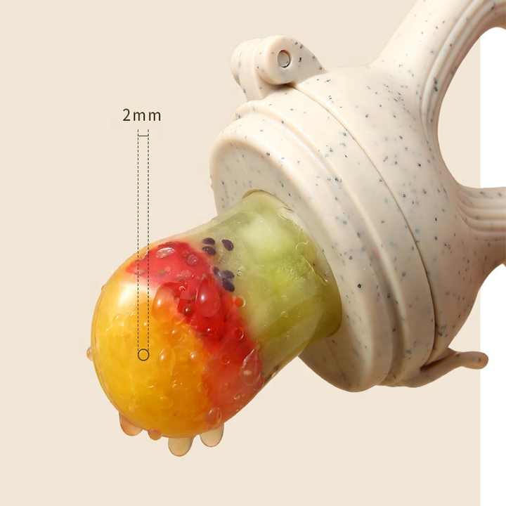 Pacifier for feeding newborns 