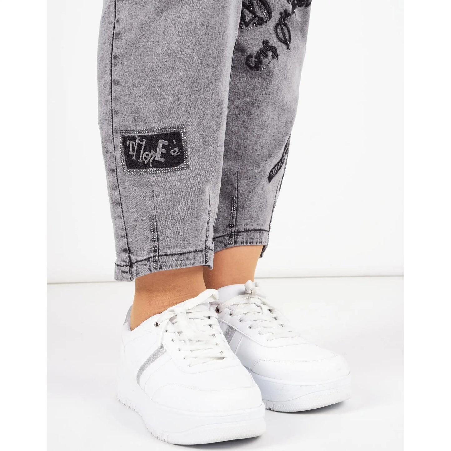 Women's clothing - Bottoms 