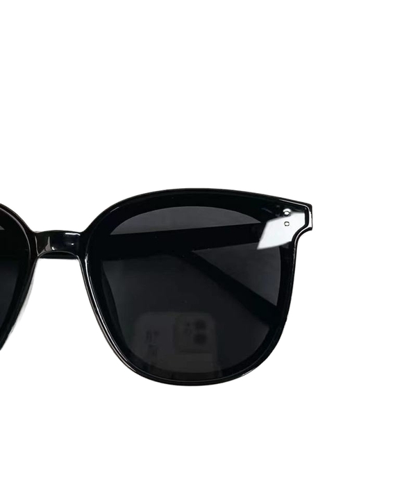 Fashion Women's UV Protection Sunglasses with Velvet Wall Mount 