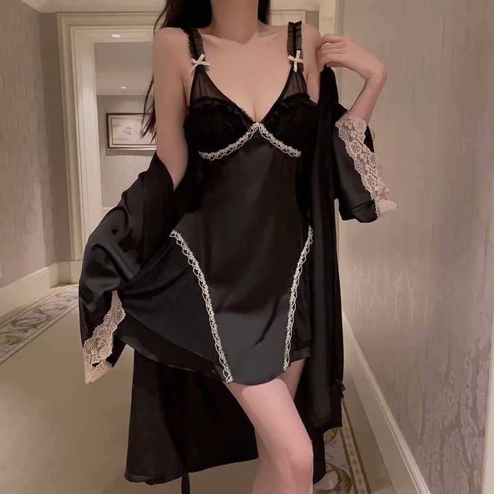 Women's sleepwear 