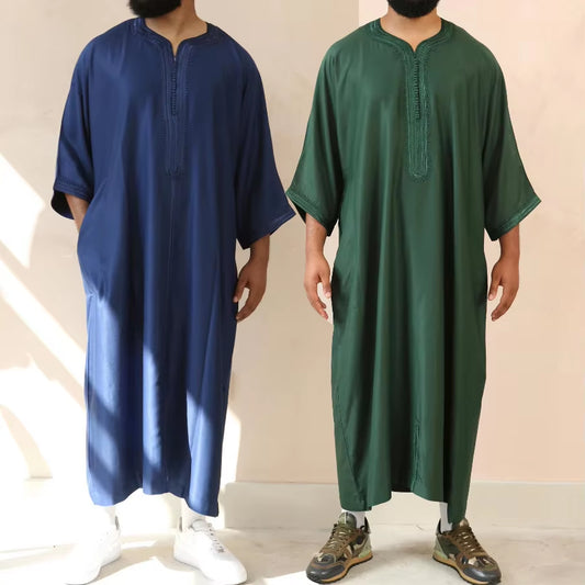 ثوب تقليدي إسلامي للرجال