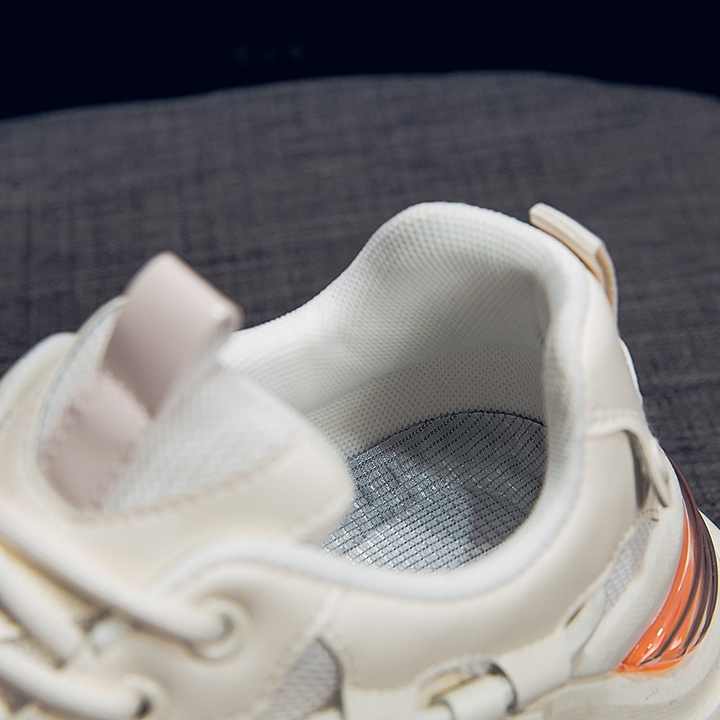 Women's flat sneakers 