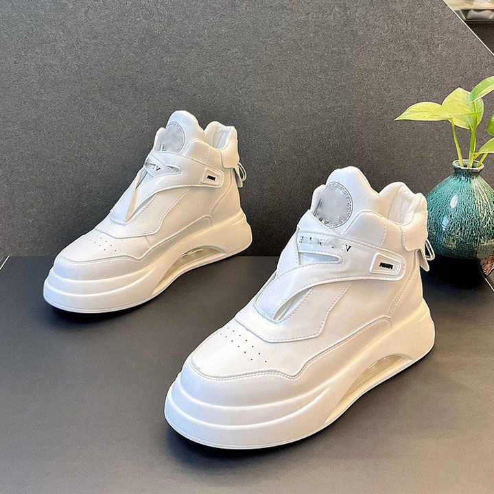 Men's running shoes 