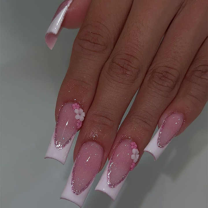 أظافر اصطناعية  artificial nails