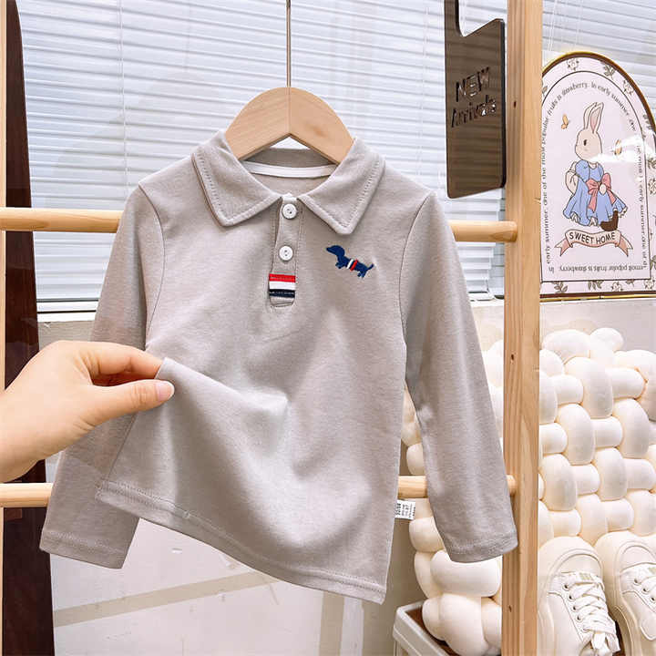تي شيرت أطفال بأكمام طويلة من القطن الخالص . Pure cotton long sleeve children's t-shirt,
