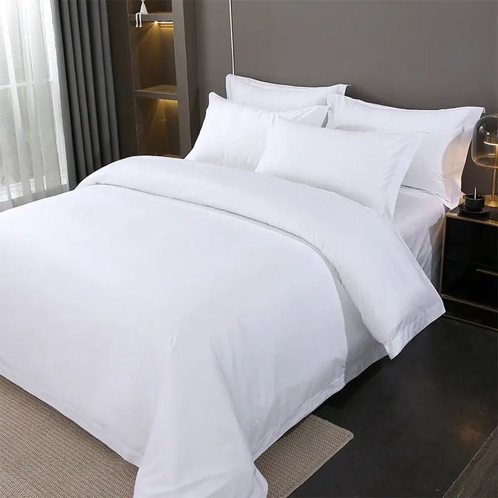طقم مفارش أسِرة من القطن الساتين  . Sateen Cotton Bedding Set, Luxury Hotel Bedspread