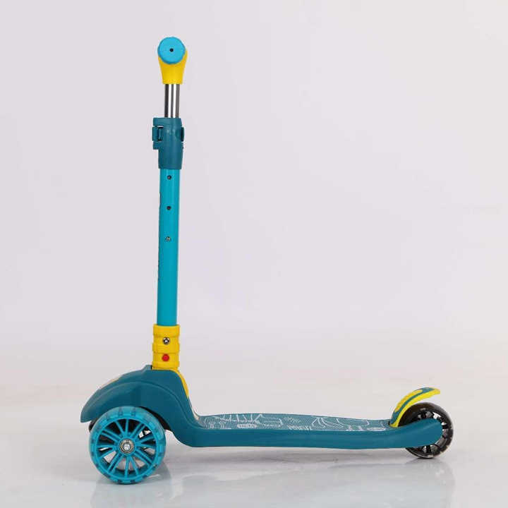 Outdoor games scooter 