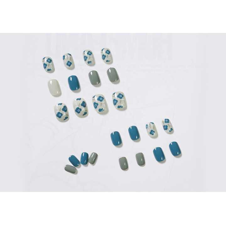 artificial nails 