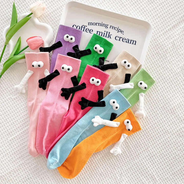 Magnetic sock hose with handles 