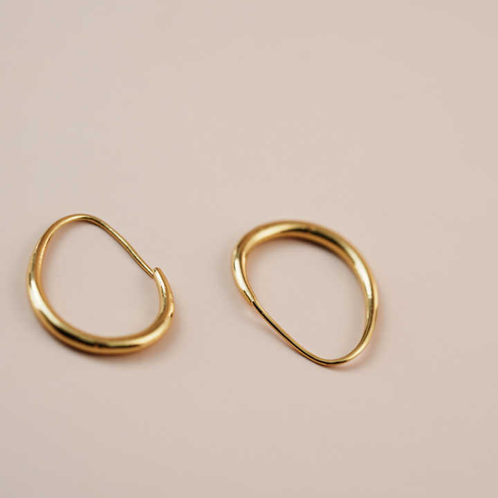 Simple and elegant Korean earrings 