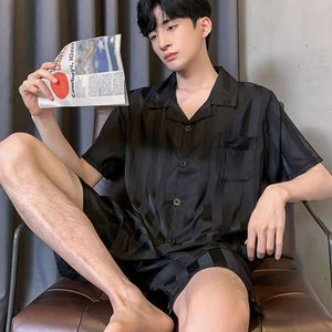 بيجامات جديدة للرجال صيفية قصيرة الأكمام . New Men's Summer Pajamas Short Sleeve Shorts