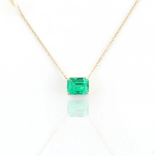 Gold solitaire necklace
