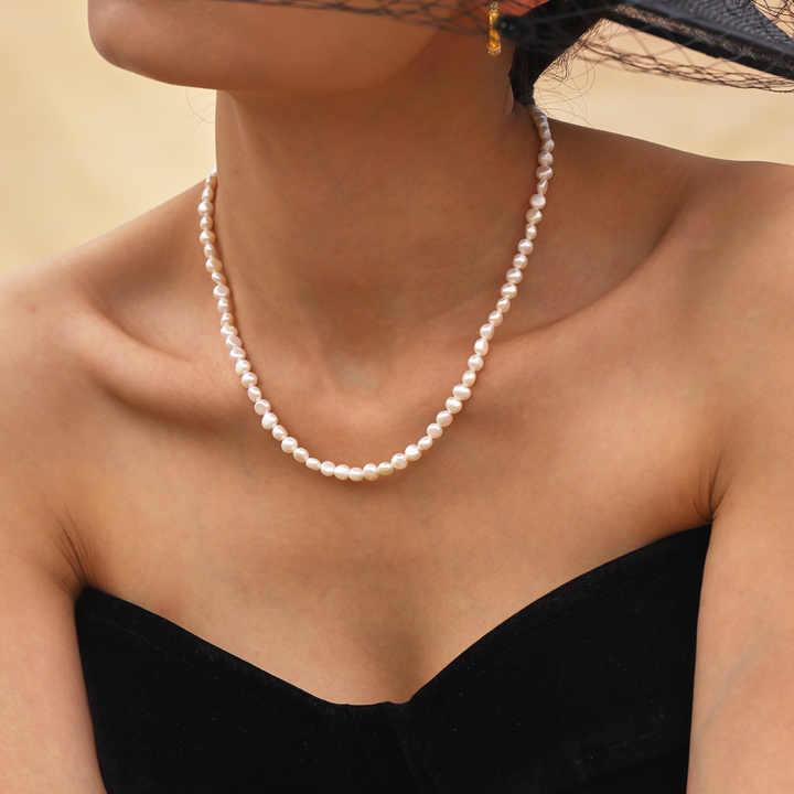 pearl necklace 