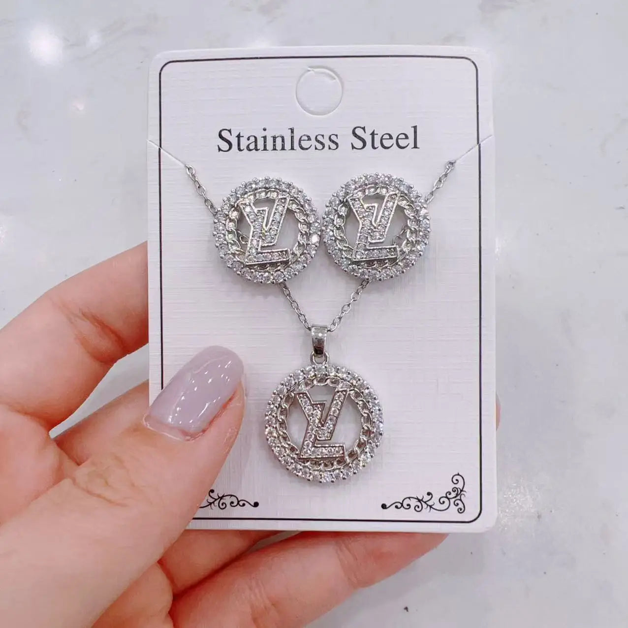 Classic Necklace Set 