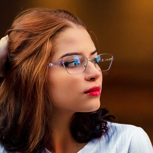 موضة جديدة عين القط ، الرجعية ، بتصميمات شفافة للنظارات للرجال والنساء New Fashion Cat Eye Retro Transparent Design Glasses for Men and Women