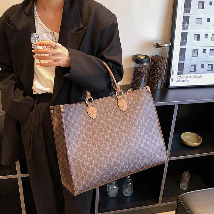 New Fashion Large Capacity Handbag 