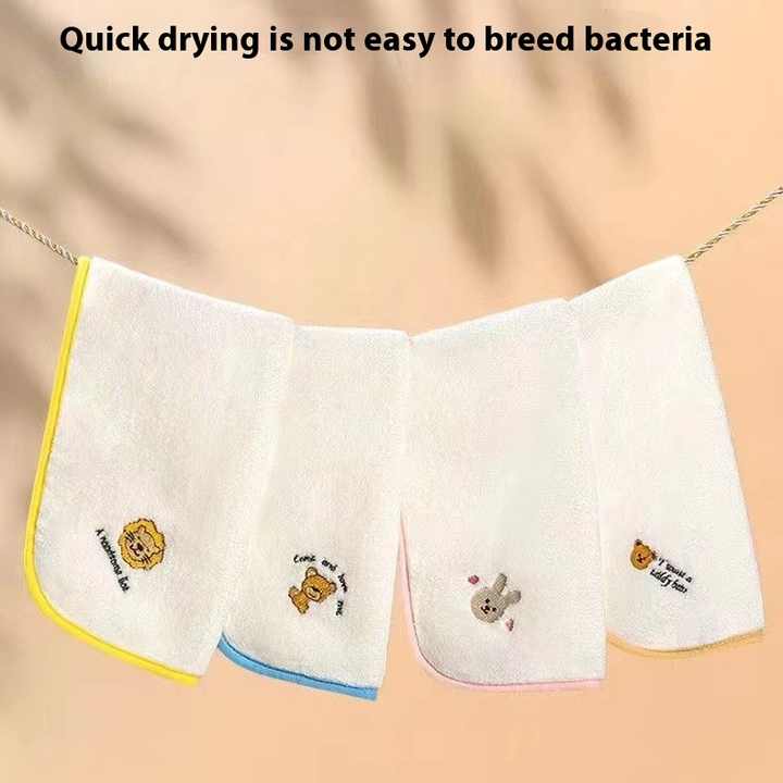 منشفة صغيرة ناعمة للغاية مربعة للأطفال حديثي الولادة