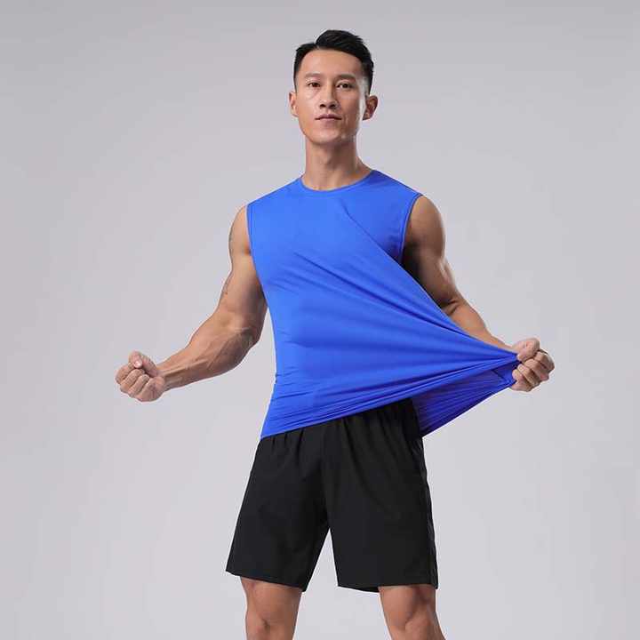 sleeveless sports jacket 