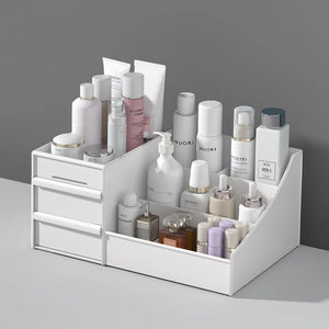 Jewelry and cosmetics organizer 
