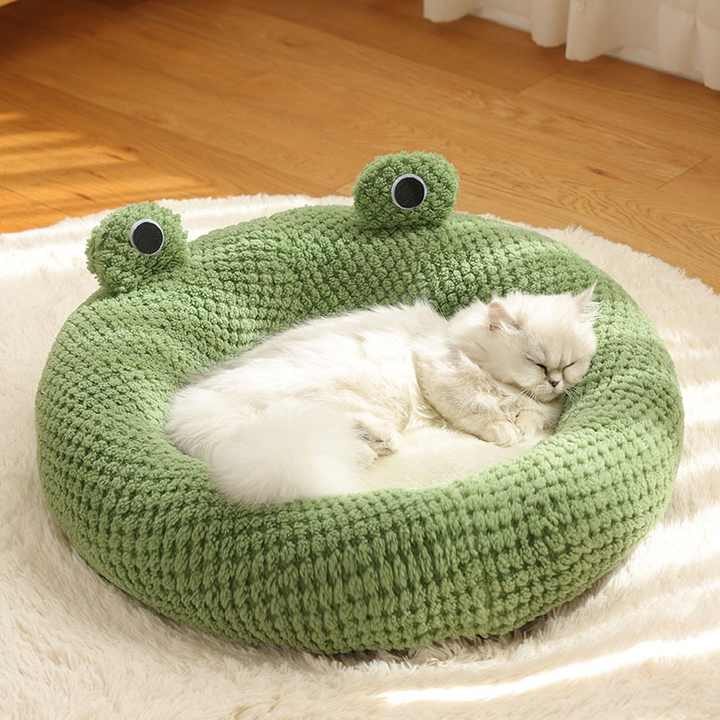Small Frog Series Autumn Winter Pet 