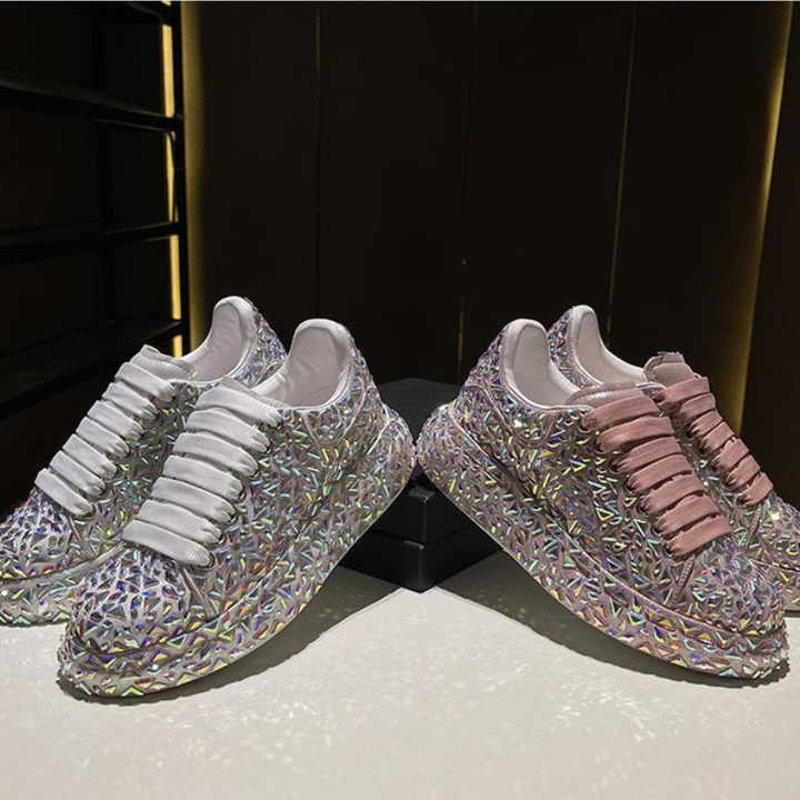 حذاء رياضي أنيق