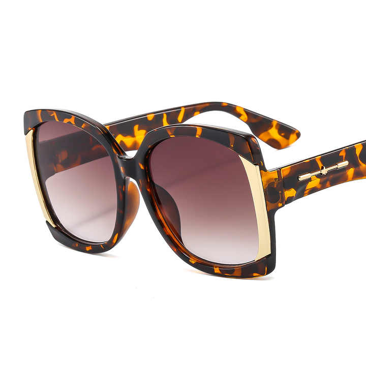 نظارات شمسية كلاسيكية فاخرة للسيدات من QSKY بإطار مربع كبير كلاسيكية للنساء ظلال حماية uv400 للنساءQSKY Luxury Classic Women's Sunglasses Big Square Frame Classic Women's Shades UV400 Protection for Women