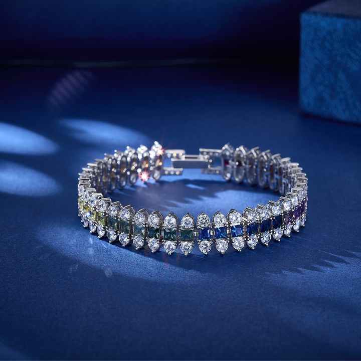 Charm bracelets 