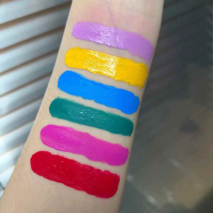 Long-lasting eyeshadow base, thick base with special sticker 