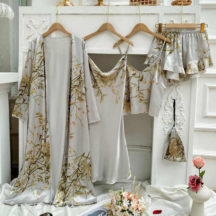 Women's sleepwear 